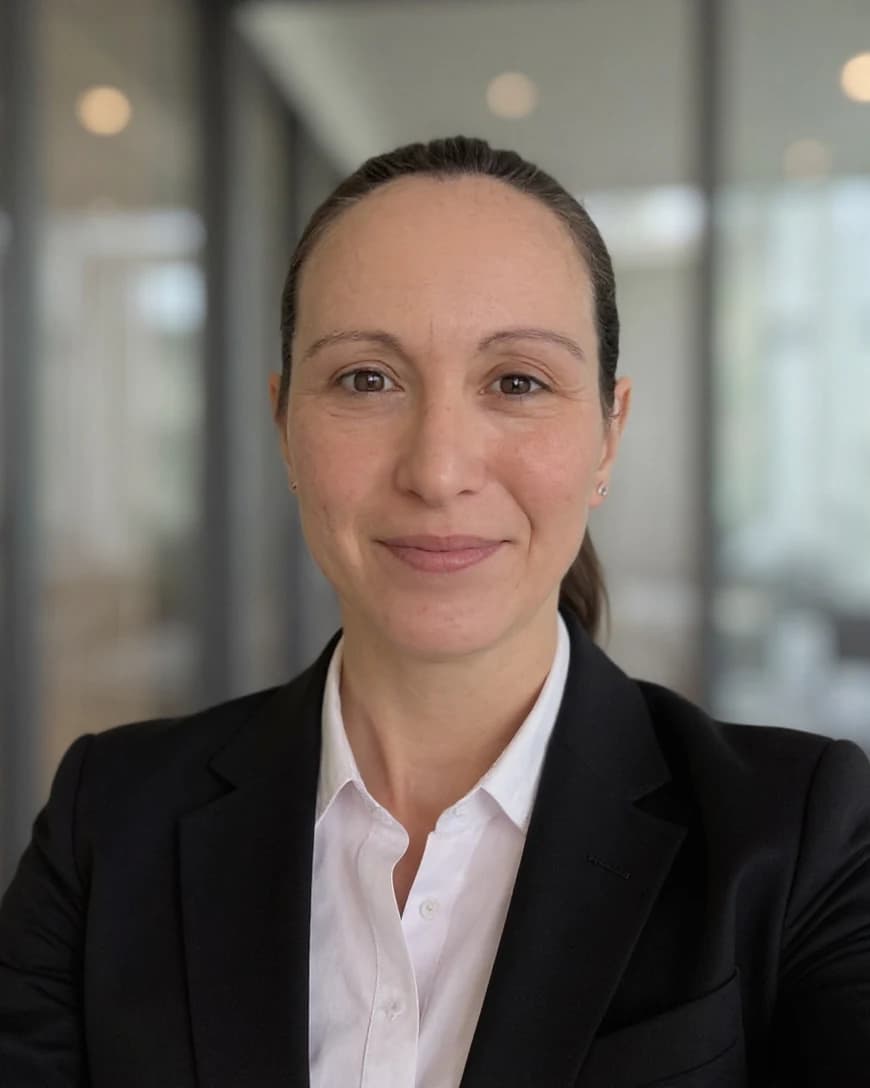 Roxanne — Agente de qualification